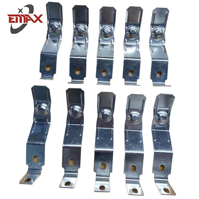 Parti ritagliate: parte superiore del contatto in rame con contatto superiore placcato argento